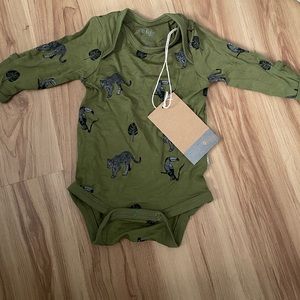 Kyte BABY Jungle bodysuit - size newborn
